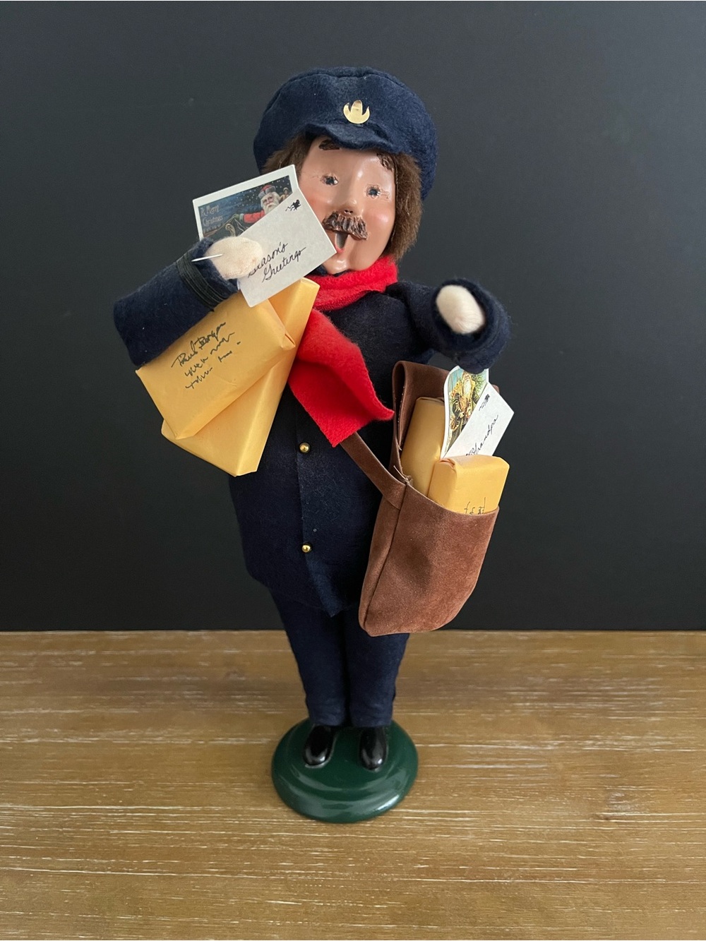 Byers Choice - 2003 The Carolers- Mailman Bag Postman letters Figurine